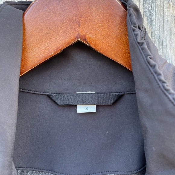 SOLD Lululemon Black Lined Zip Up Ruched Back Panel Jacket - Picture 6 of 10
